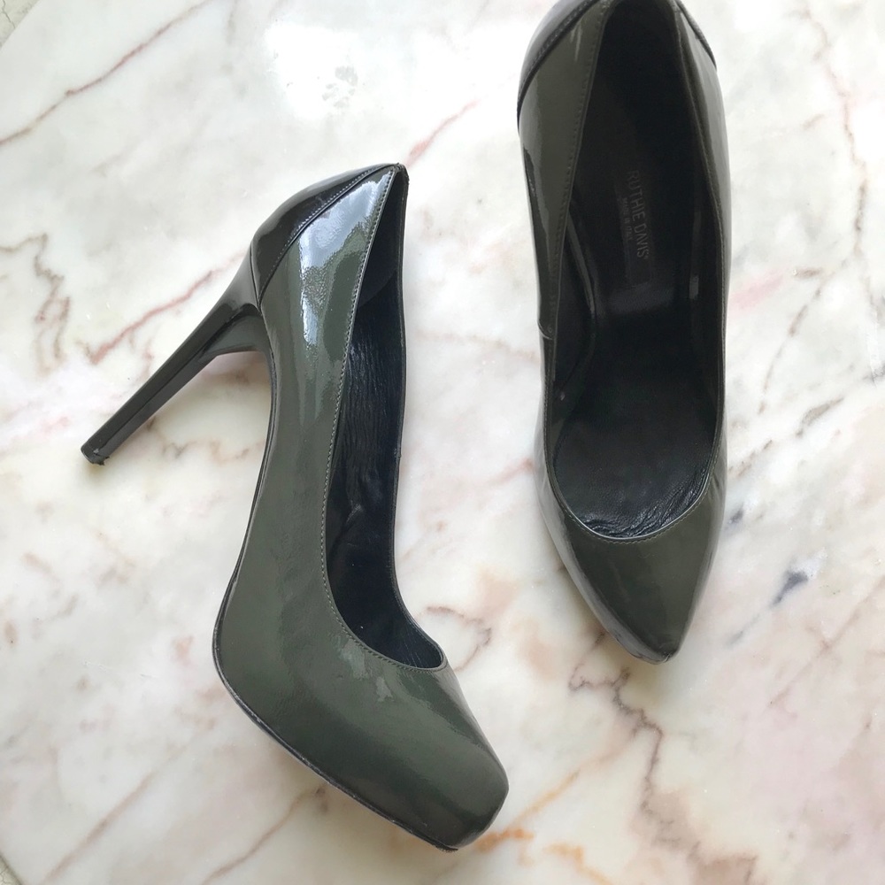 Ruthie Davis green taupe black patent heels sz 39